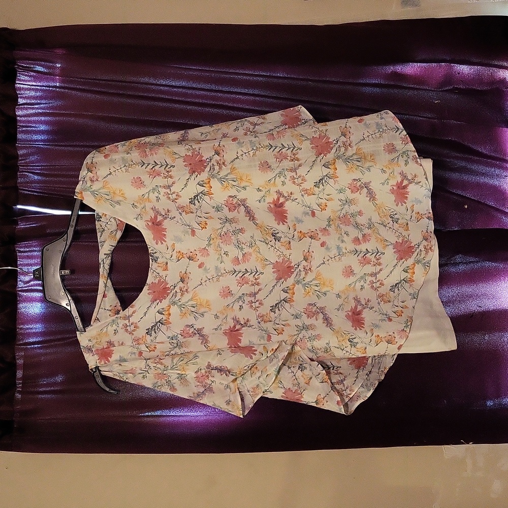 Ladies blouse 2X